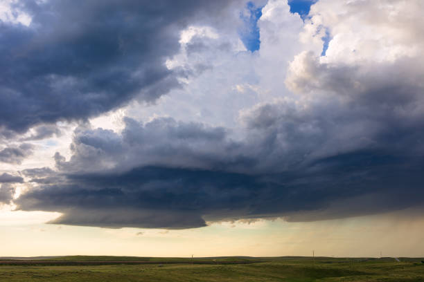 istock Supercell thunderstorm cumulonimbus clouds 1287636317