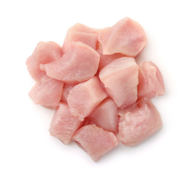 top view of raw chicken fillet chunks - cru imagens e fotografias de stock