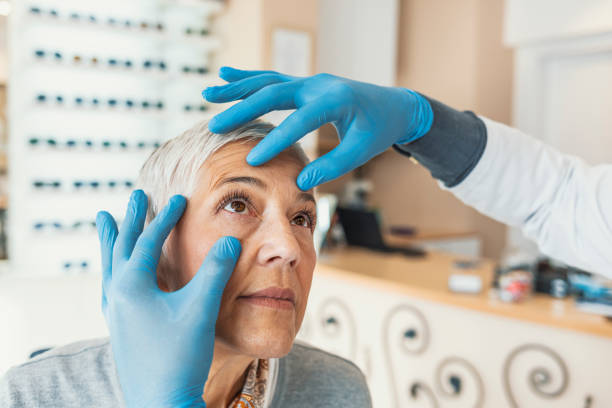 istock I will open your eyes to a brighter world 1287679874