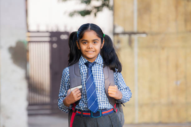 menina da escola - foto de estoque - schoolgirl - fotografias e filmes do acervo