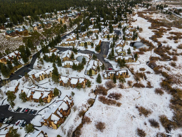 istock First snow of the season - 4K 1287702292