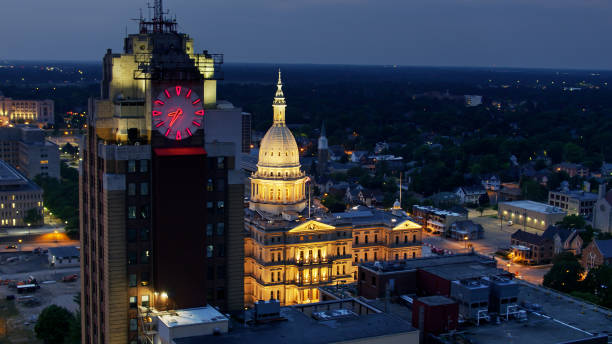 istock Boji Tower and Capitol Dome in Lansing 1287743534