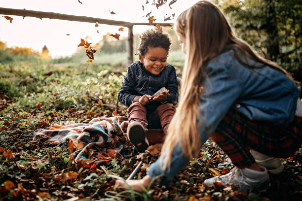 was haben wir hier? - child discovery outdoors playing stock-fotos und bilder