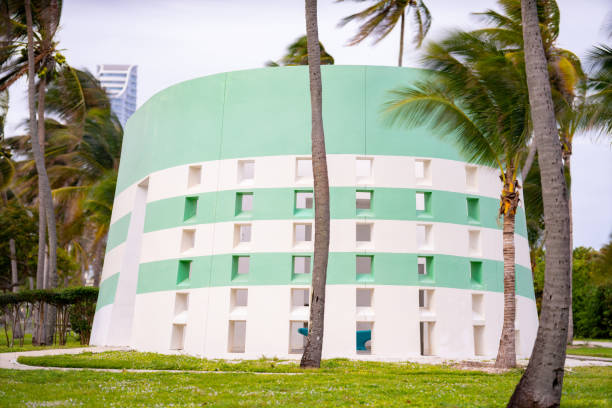 istock Public beach restrooms Miami Beach deco style 1287905367