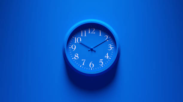 niebieski zegar ścienny biura - clock wall clock face clock hand zdjęcia i obrazy z banku zdjęć