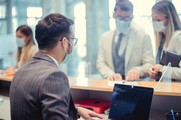 istock Before signing the agreement, consult the advisor 1287983212