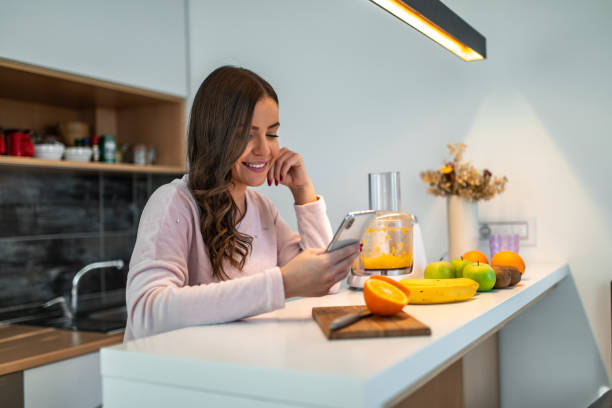 istock She likes to be online 1288047970