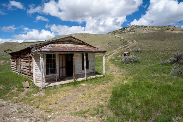 istock Rustic old building structure in Bannack Ghost town Montana on a summer day 1288179361