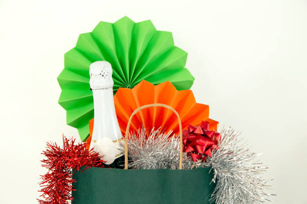 istock Holiday shopping bag 1288192298