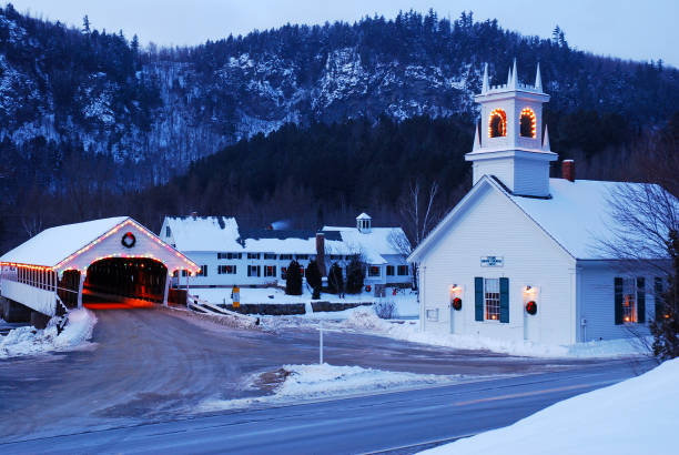 istock Winter on a New England village 1288197369