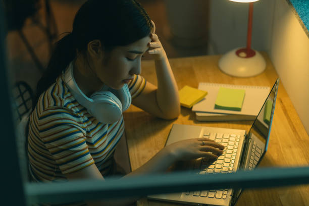 istock Asian business woman 1288231090