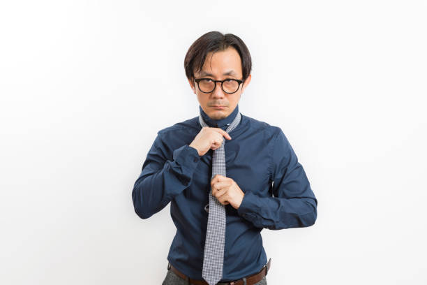 tie in the middle shirt