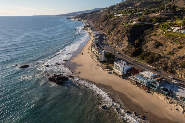 malibu california pacific coast aerial - coastline california built structure house zdjęcia i obrazy z banku zdjęć