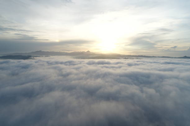 istock Sun and Beautiful Cloud in The Morning 1288252268