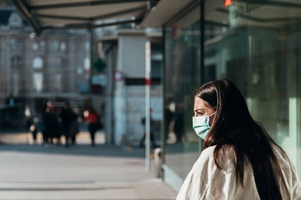 istock Masks in the city 1288288115