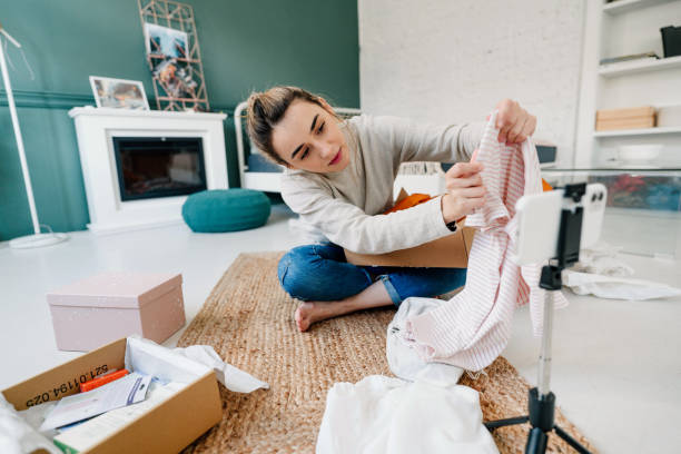 istock Online shopping unboxing haul 1288318991