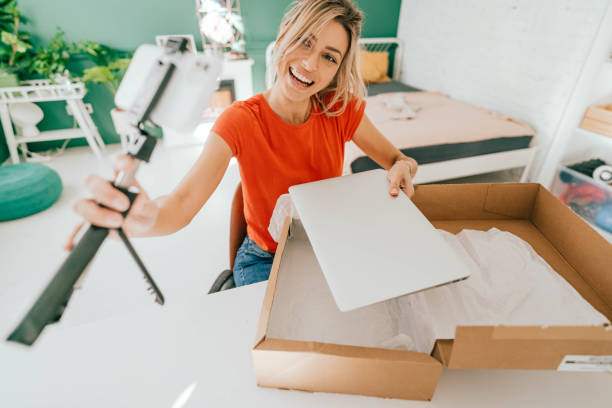 istock Laptop unboxing and first impressions 1288319144