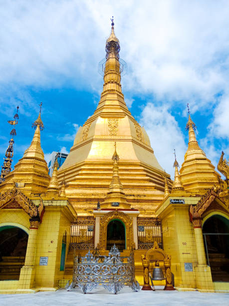 The Golden Tample Myanmar is a wonderful country to visit in Southeast Asia. golden tample stock pictures, royalty-free photos & images