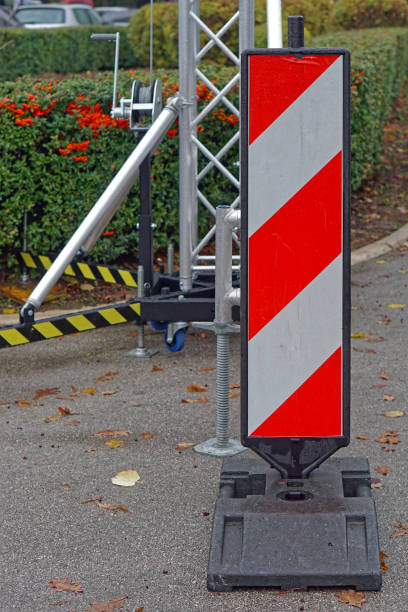 Temporary Command Sign 150+ Temporary Signal Stock Photos, Pictures & Royalty-Free Images - iStock