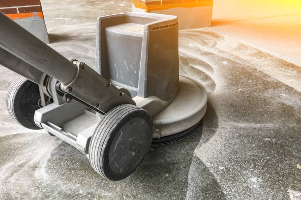 istock Concrete floor grinding machine, concrete floor Repair 1288489062