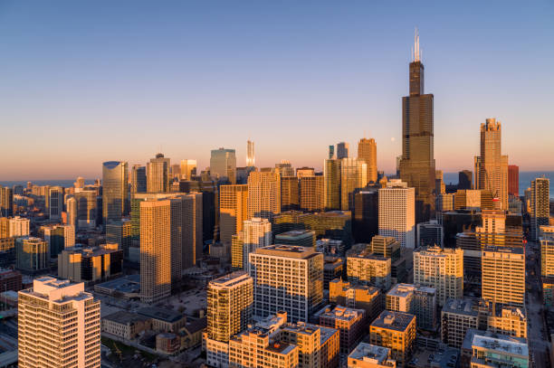 istock Chicago Skyline at Golden Hour 1288490887
