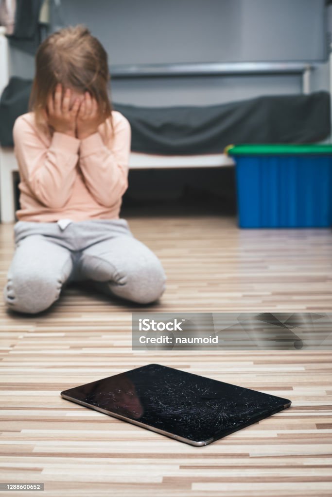 Little Girl Crying Using Tablet Upset Child Crying Over Broken Tablet Computer Stock Photo - Download ...