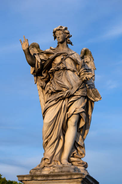 istock Angel With The Nails Statue 1288606639