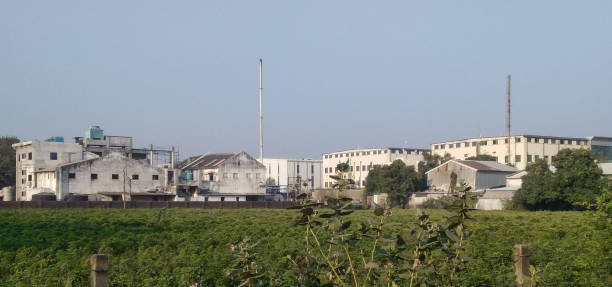 istock Indian factory pollution 1288608137
