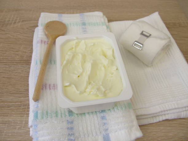 istock Household remedy quark compress, quark wrap 1288618035