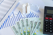 berechnung-der-kosten-einer-immobilie.jpg?b=1&s=170x170&k=20&c=n7cquwHQP_rtA_r3S2qNIgopMPtLviB0X98RYQYguAM=