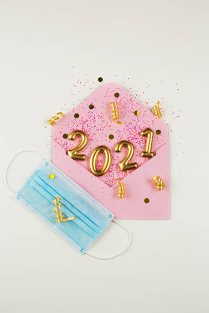 istock 2021 golden digits and golden sparkle in envelope 1288781900