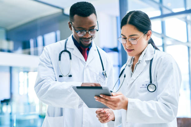 istock An efficient medical team is a connected one 1288813308