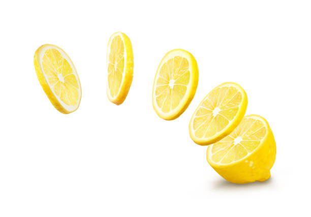 illustrazioni stock, clip art, cartoni animati e icone di tendenza di cerchi di limone volanti e mezzo limone su sfondo bianco illustrazione vettoriale - lemon