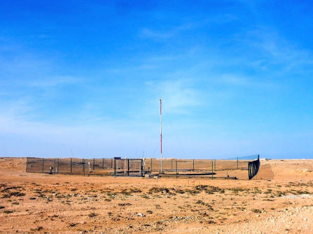 stacja pogodowa na pustyni - solar power station audio zdjęcia i obrazy z banku zdjęć