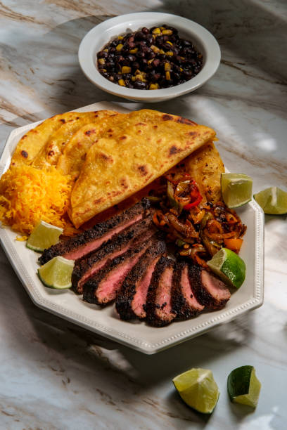 istock Mexican Steak Fajita Platter 1288885701
