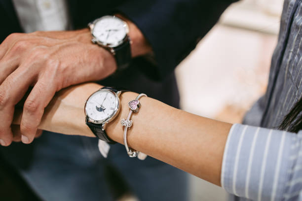 istock Middle age couple in jewelry store 1288911564