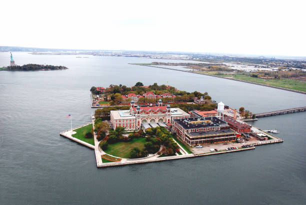 ellis island, nova iorque, estados unidos - ilha ellis - fotografias e filmes do acervo