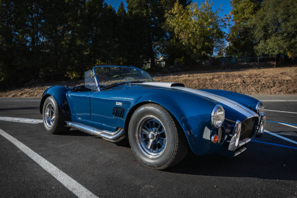 clásico coche muscular americano raro, azul ford shelby cobra 427 en placerville ca - shelby fotografías e imágenes de stock