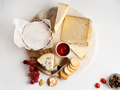 Appetizer, Breakfast, Brie, Camembert, Cheese, camamber, Blue Cheese, Roquefort Cheese, White Background, Gorgonzola,dairy foods, gruyere, Premium Cheese, Emmental Cheese, Antipasto, Arrangement, Artisanal Food and Drink, Cheese Board,  Edam Cheese, Food,