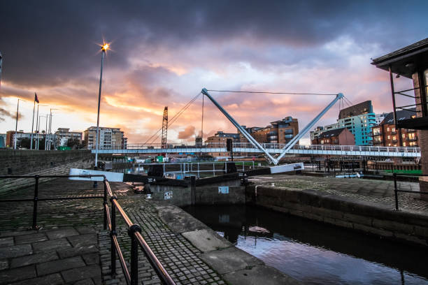 istock Knight's Way bridge and lock on Aire and Calder Navigation, Leeds, West Yorkshire, England, Britain 1289016599