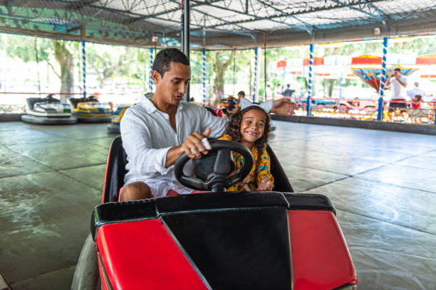 istock Bumper car ride with the best daddy 1289048015