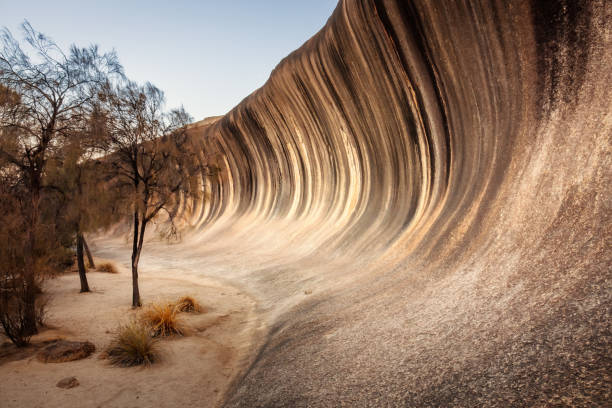 An image of the wave rock in western Australia
