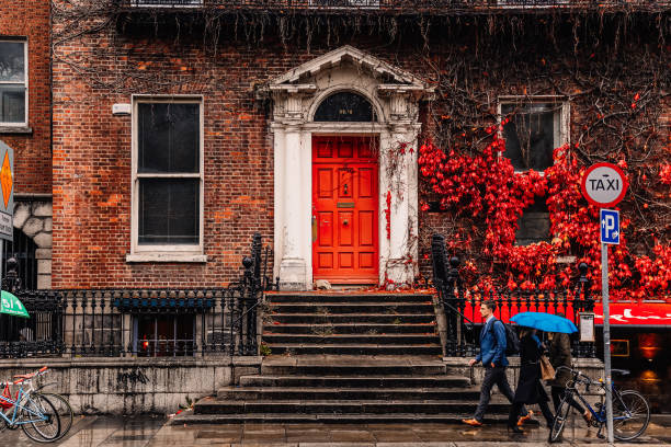 traditional irish house - dublin ireland brick built structure building exterior imagens e fotografias de stock