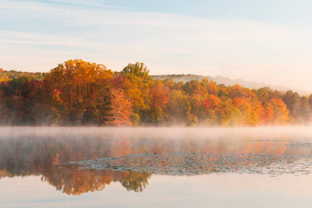 istock Mist over Hopewell Lake in Autumn 1289100524