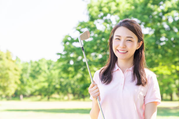 istock asian woman who golfs 1289105880