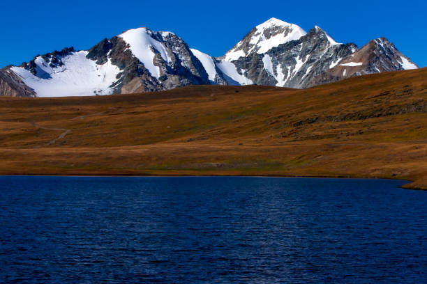 istock Altai Tavan Bogd National Park 1289129778