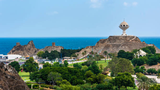 リアム・インセンス・バーナー、マスカット、オマーンのスルタン。 - oman greater masqat fort tourism ストックフォトと画像