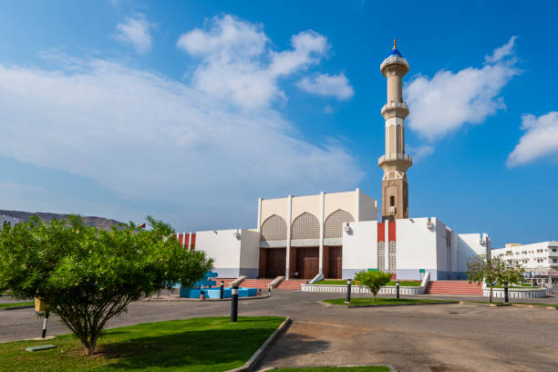 мечеть султана кабуса, руви, султанат оман. - oman greater masqat mosque al khuwair mosque стоковые фото и изображения