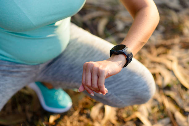 istock Pregnant fitness workout 1289158492