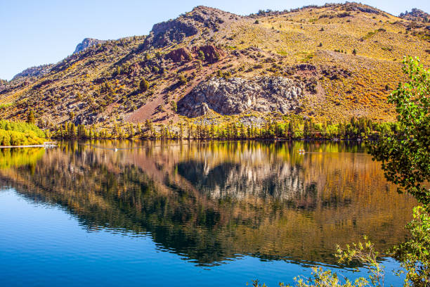 istock Autumn in beautiful California 1289173018
